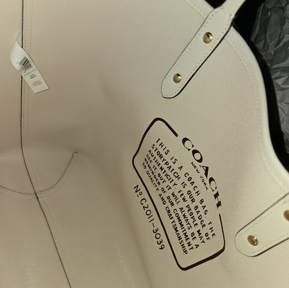 Coach Signature Watermelon Print Reversible Tote Sold Out NWT - Picture 13 of 14